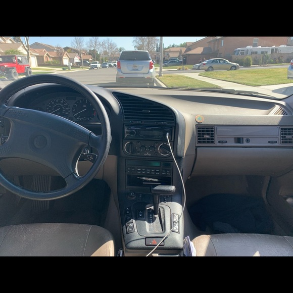 1992 BMw 325i - Picture 7 of 8